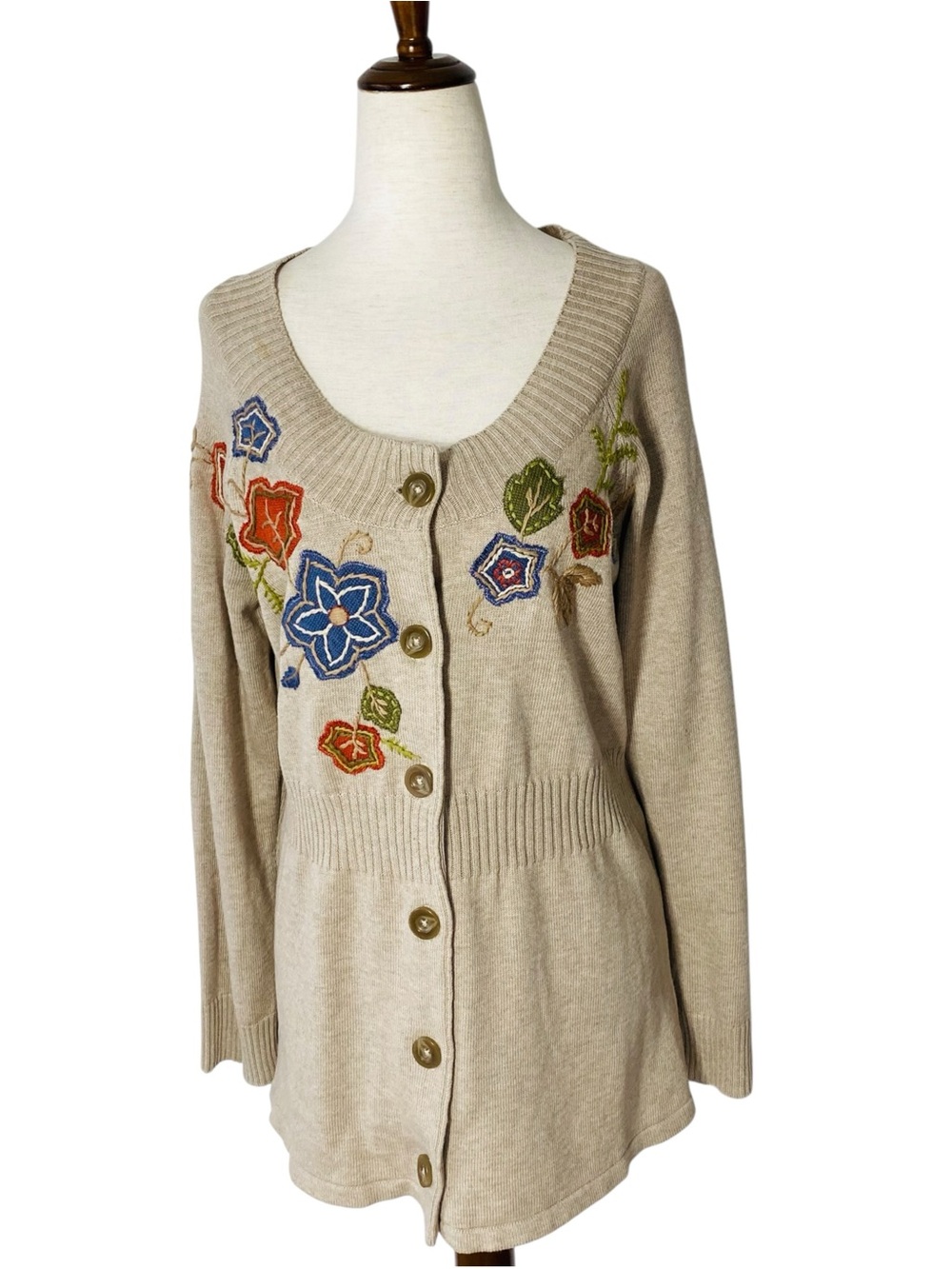 D&CO Embroidered Flowers & Leaves Cardigan